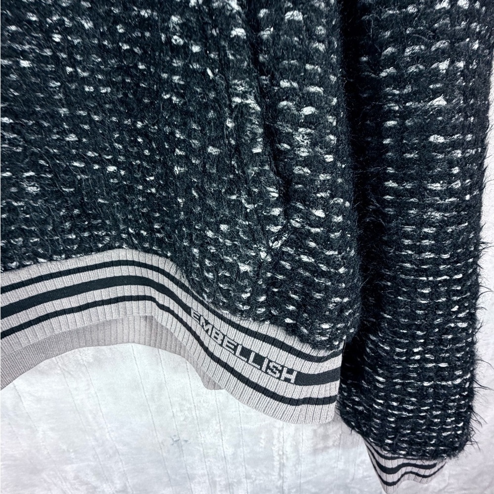 Embellish Textured Sweater Black White XL NWT long sleeve Knit Hoody - Picture 7 of 9